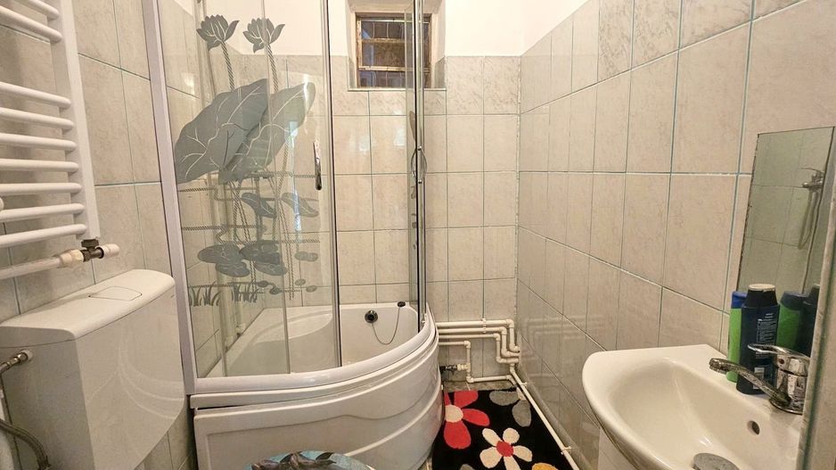 Casa la sol cu teren 1055 mp si livada - Vanatori, Galati - Poză 10
