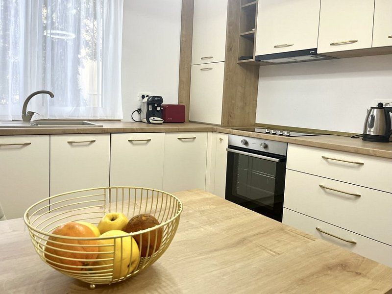 Un apartament primitor si modern, situat in zona Ultracentrală - Piața Victoriei - Poză 7