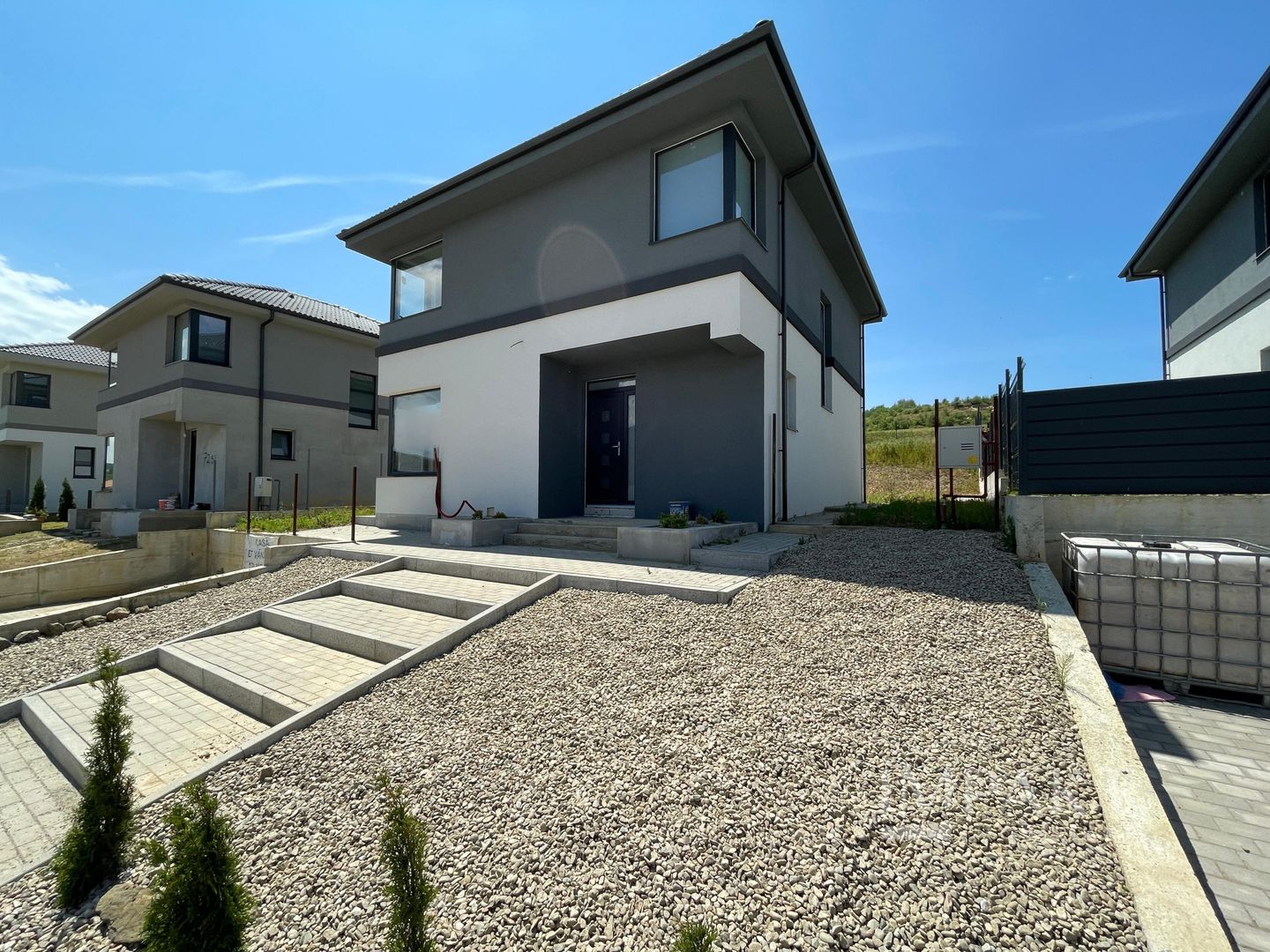 Casa individuala de vanzare intr-un complex nou din Corusu! - Poză 1