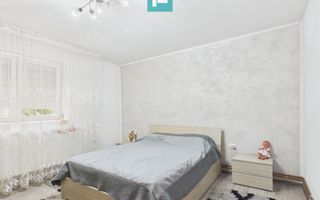 Casă solidă în Curtici cu teren de 1166 mp - Poză 6