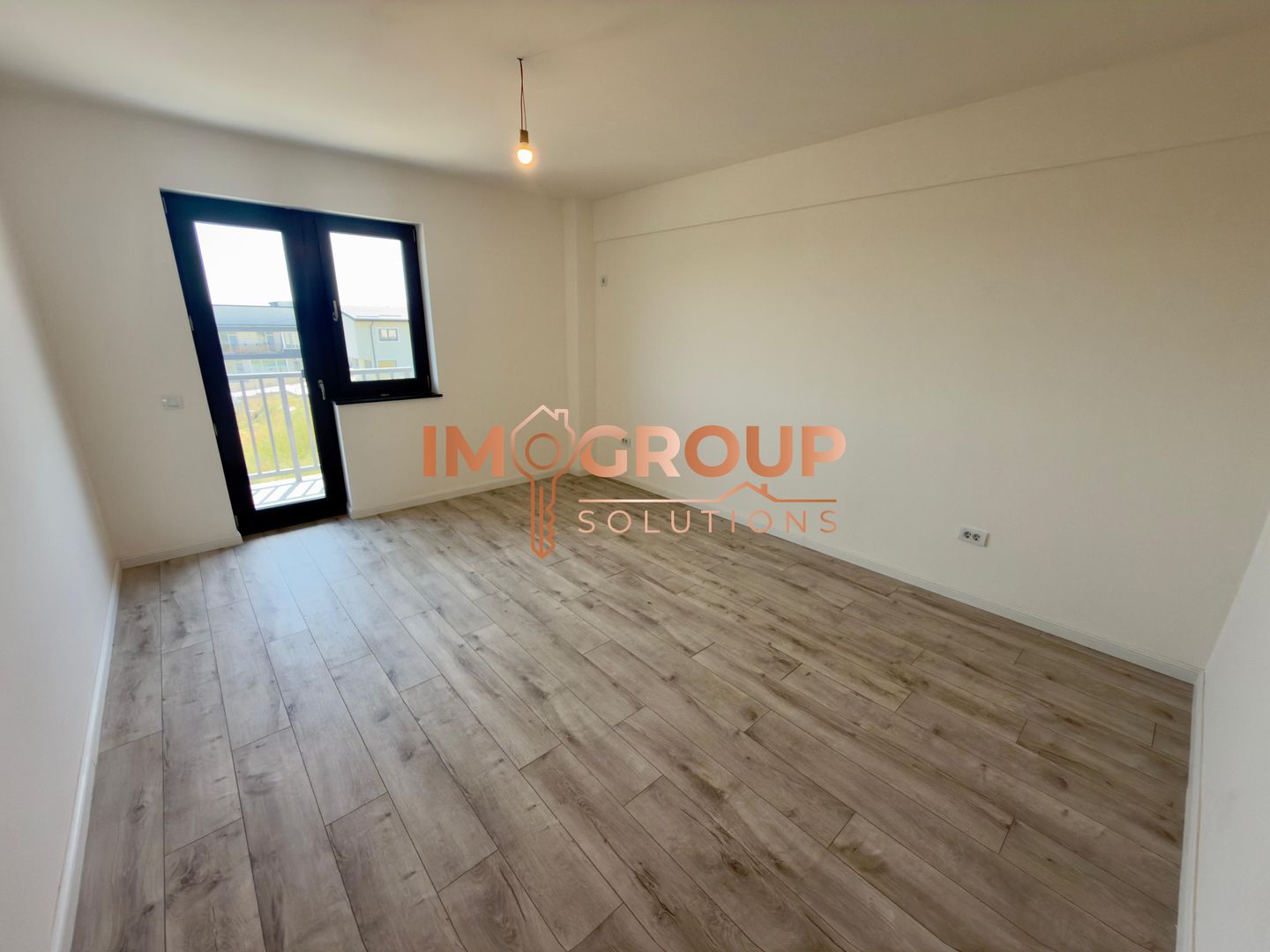 Apartament 2 camere decomandat - etajul 1 - loc de parcare inclus - Poză 1
