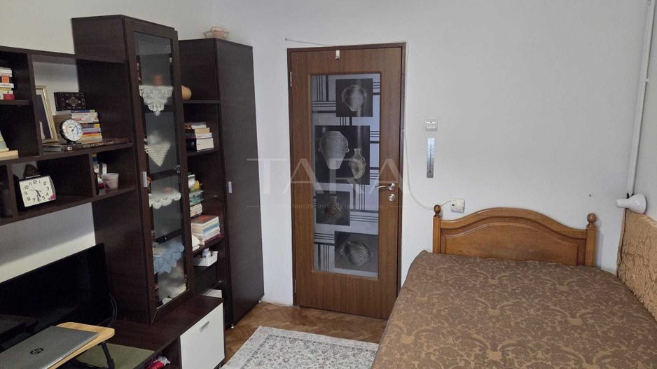 Apartament decomandat cu 4 camere și panoramă deosebită – Mănăștur. - Poză 3