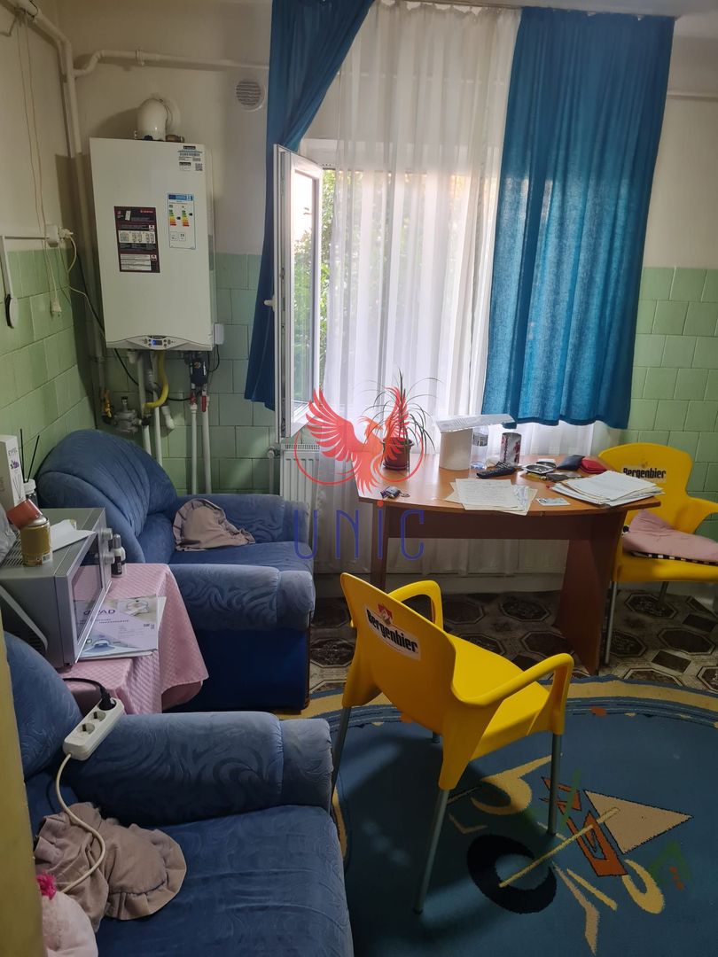 Apartament 3 camere decomandat parter, 1 Mai - Poză 4