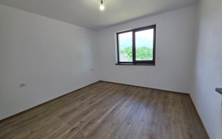 Super Oferta! Casa Individuala 4 Camere, 2 Bai, 700mp Teren - Poză 8