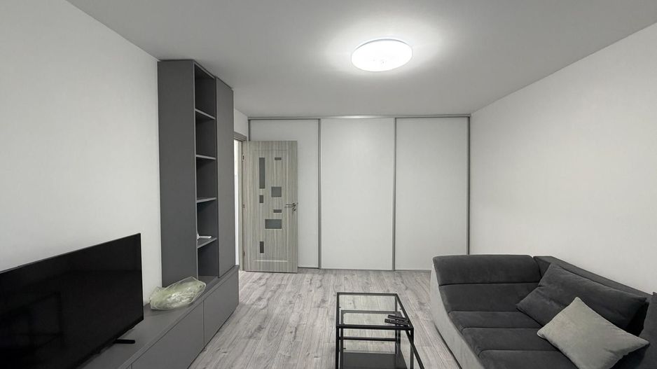 De închiriat Apartament decomandat cu doua camere in Lugoj - Poză 1