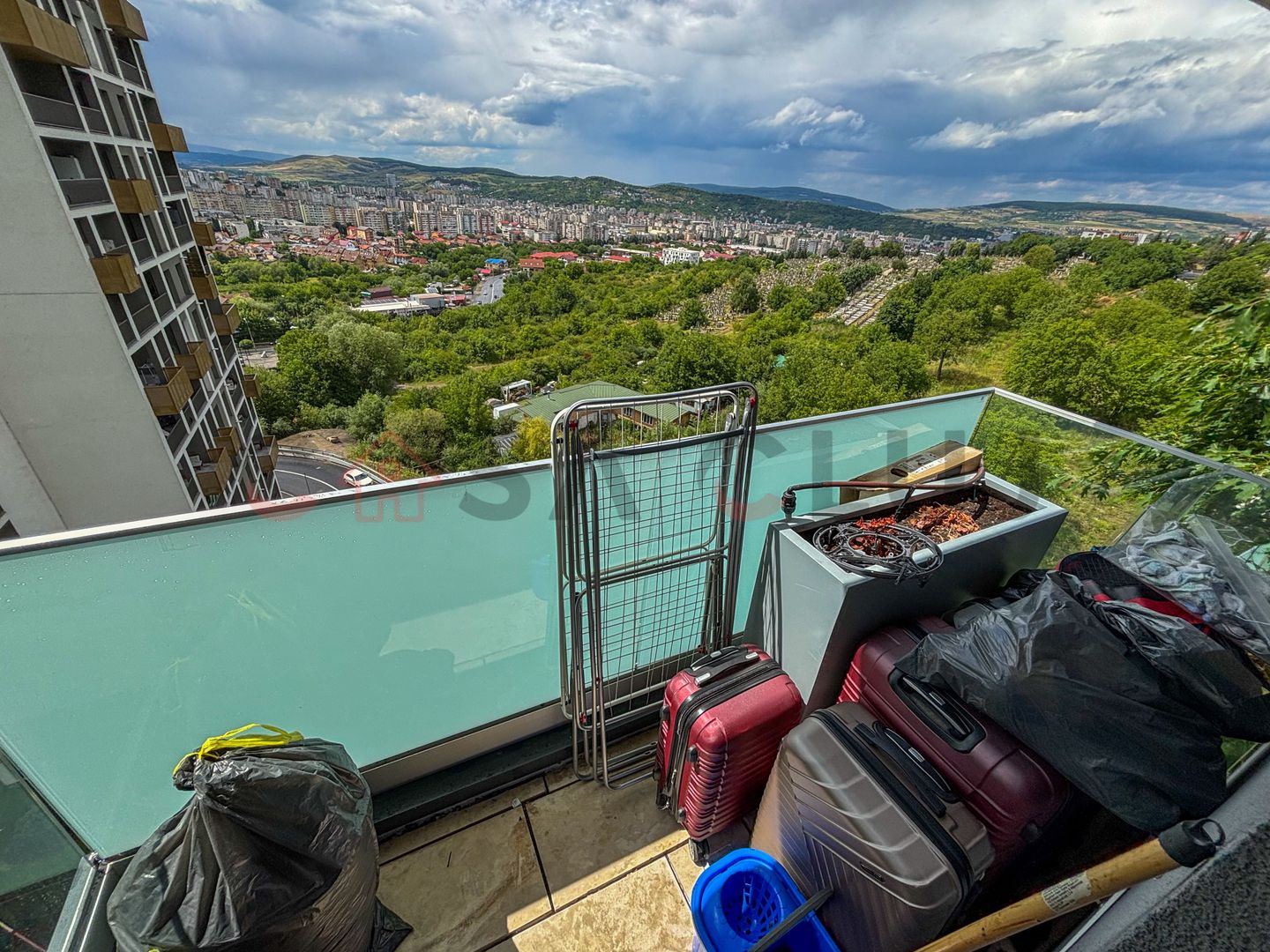 Apartament La Cheie in Seasons - Parcare Subterana - Poză 7