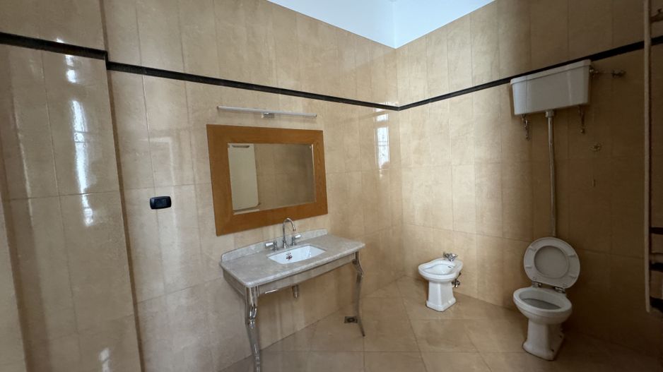 Universitate 20 camere arhitectura interbelica garaj curte piscina - Poză 25