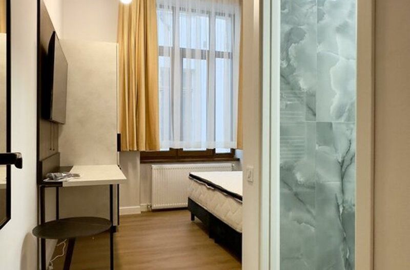 Magheru: 5 camere cu băi proprii – business regim hotelier care deja produce. - Poză 12