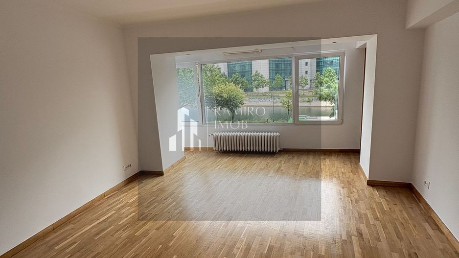4 camere  etaj 1 /450 m METROU UNIRII - Poză 2