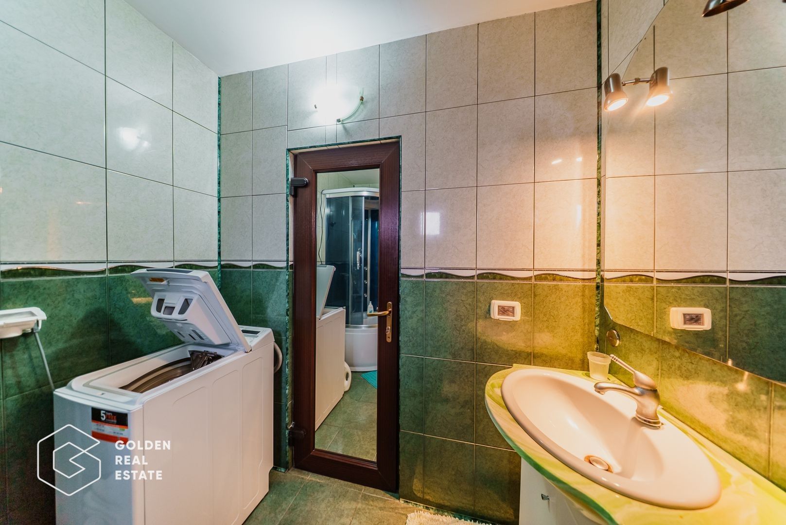 Vila de lux, D+P+E+M, Gradiste, la cheie, 300mp, 6 camere, teren 580mp - Poză 18