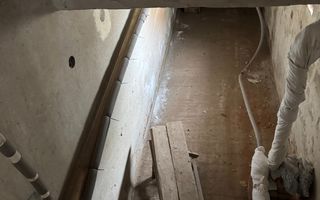 Individuiala Biled P+M,9 Camere,Teren Generos,Toate Utilitatile,2 F.S - Poză 4