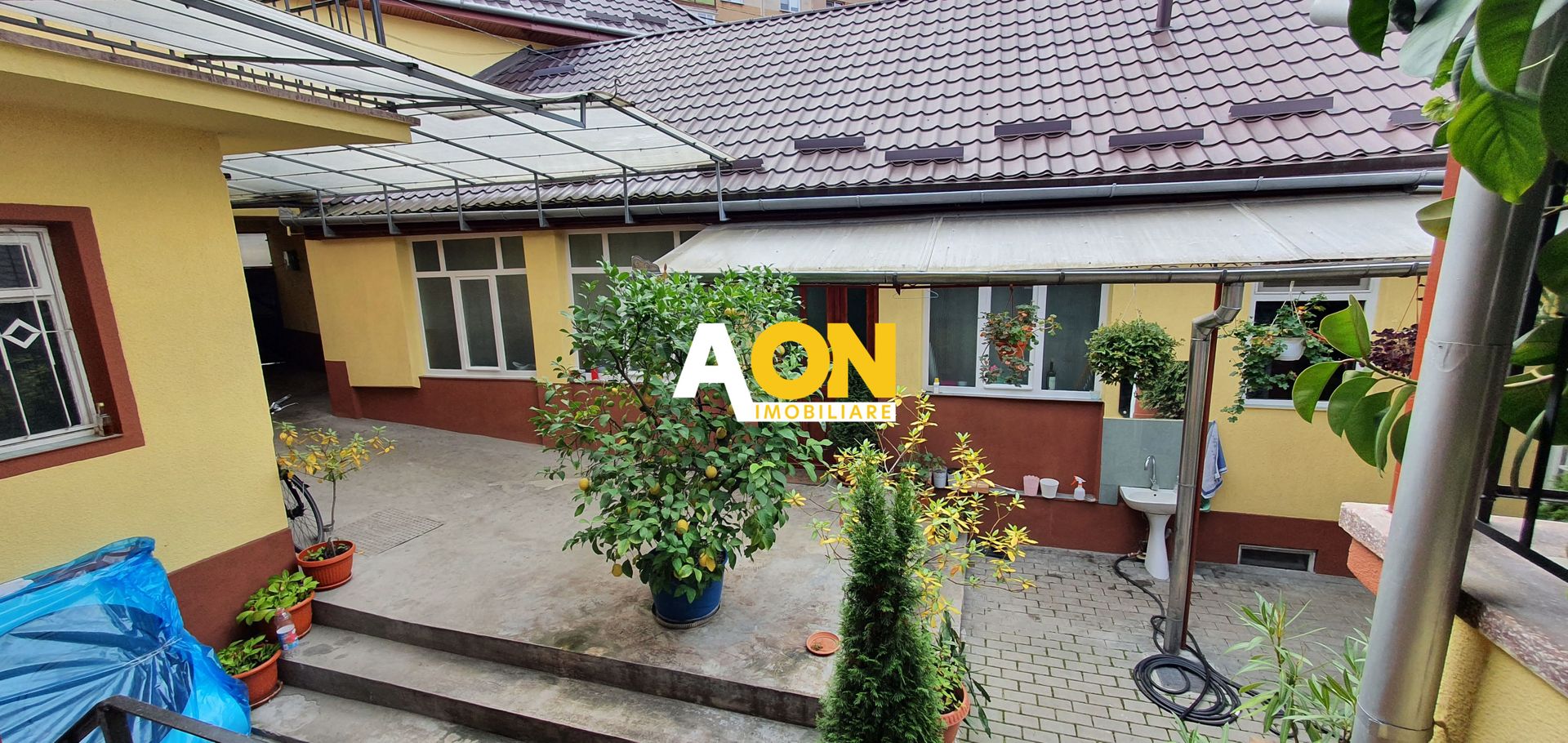 Casa cu 7 camere, 2 spatii comerciale, pretabila pt. birouri, Centru - Poză 2