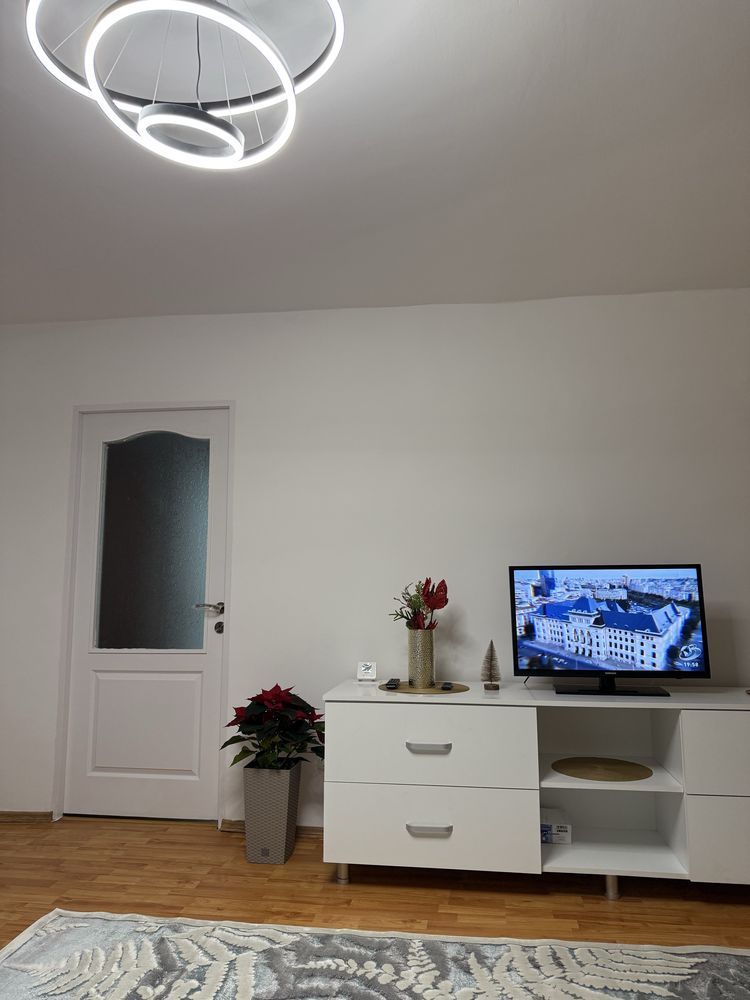 Inchiriez apartament cu 2 camere - Poză 3