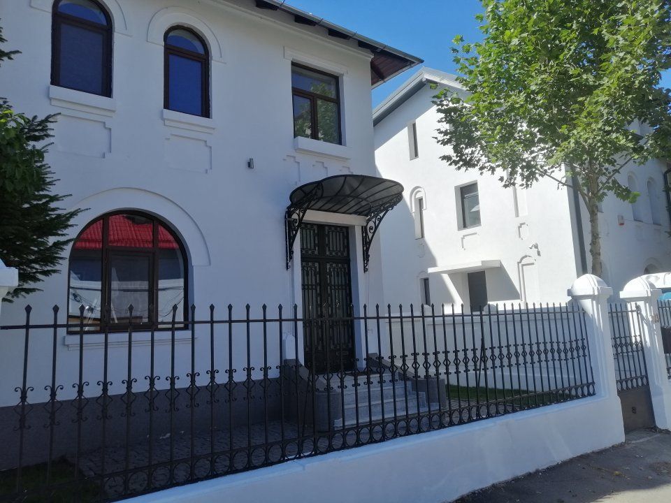 Vilă Integral Recondiționată de Închiriat – Kiseleff / Aviatorilor - Poză 1