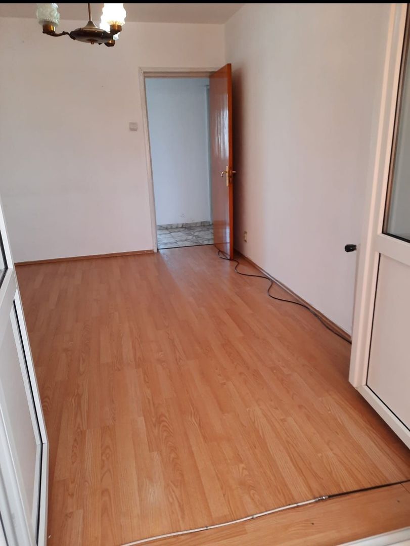 De vanzare apartament 2 camere- zona Lujerului - Poză 5