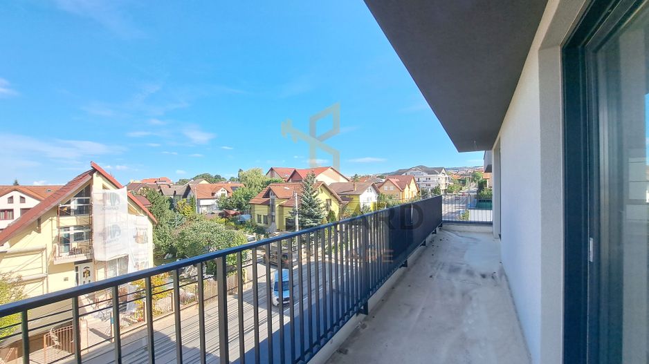 Penthouse 150 mp utili+ terase 200 mp+ 2 parcari subterane +curte 120 mp - Poză 17