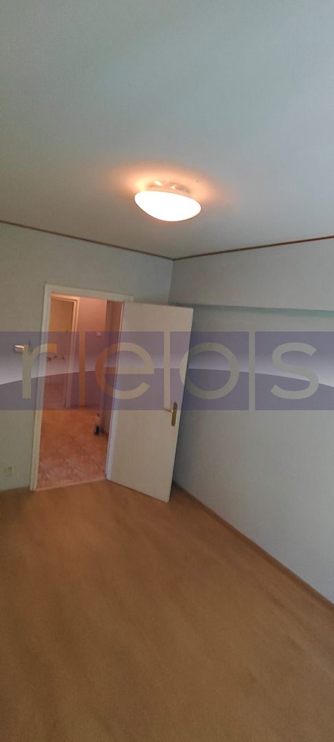 VANZARE 3 CAMERE -DECOMANDAT TINERETULUI - Poză 9