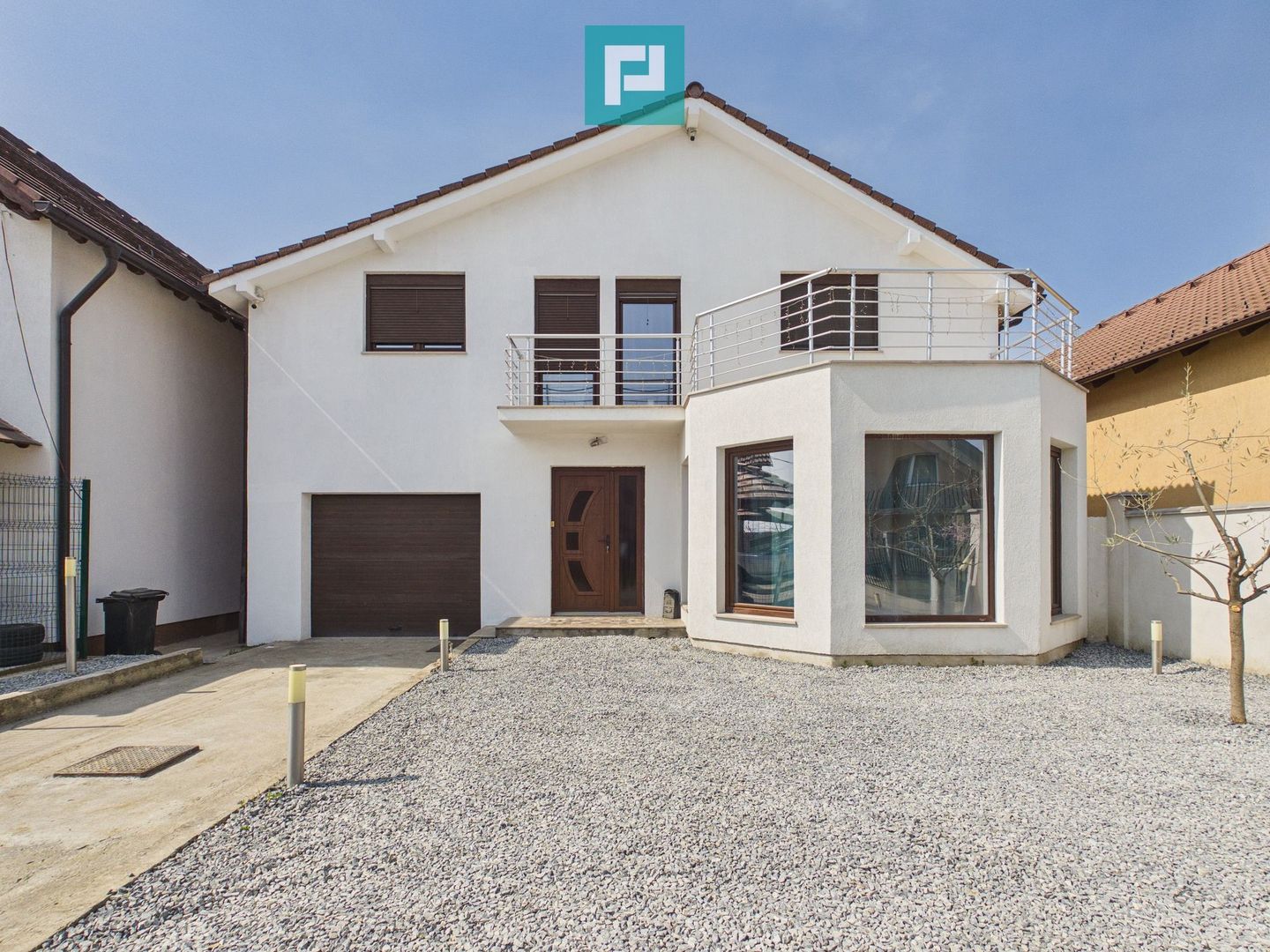 Vilă cu 4 camere in Livada - Poză 1