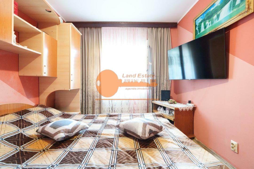 4 camere la 300m de Metrou Crangasi - Poză 6