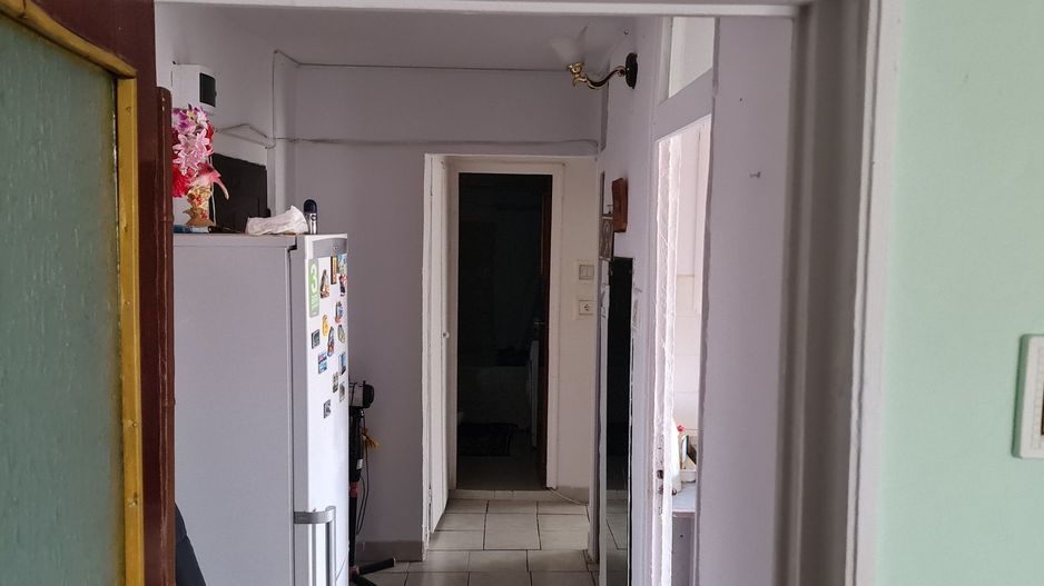 Vanzare apartament cu 2 camere titan decomandat T653 - Poză 3