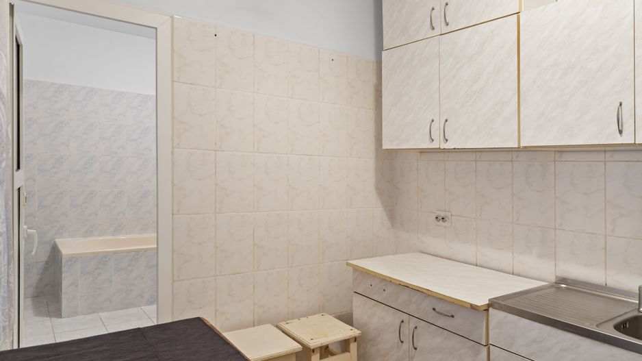 Vindem apartament la curte aproape de parcul Carol - Poză 14