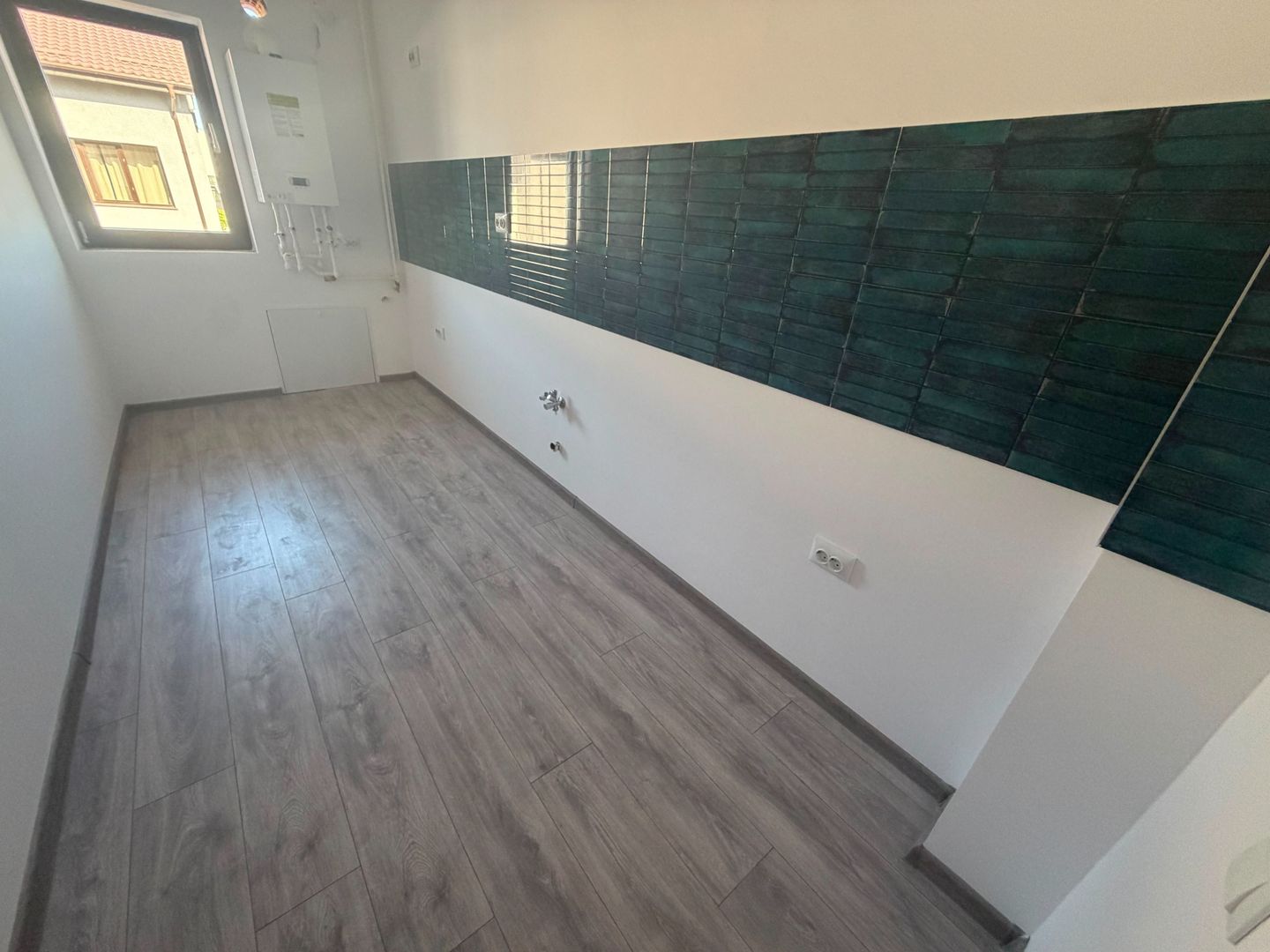 AP. 2 CAMERE SULFINEI, LOC PARCARE, INCALZIRE PARDOSEALA, COMISION 0% - Poză 2