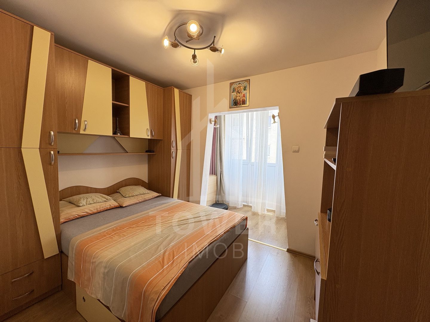 Apartament spațios 4 camere – mobilat și utilat – Vasile Aron, str. Negoveanu - Poză 12