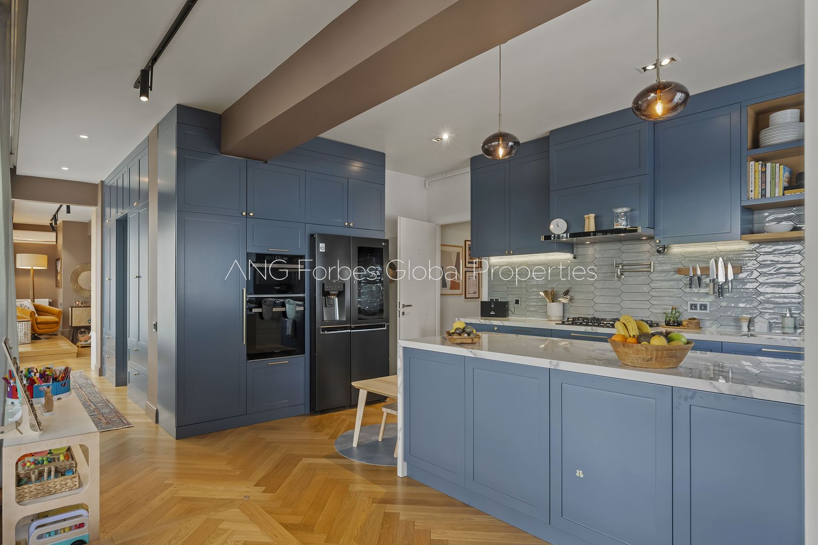 The Panoramic Signature: A Lifestyle Penthouse in Floreasca's Prime Waterfront - Poză 8