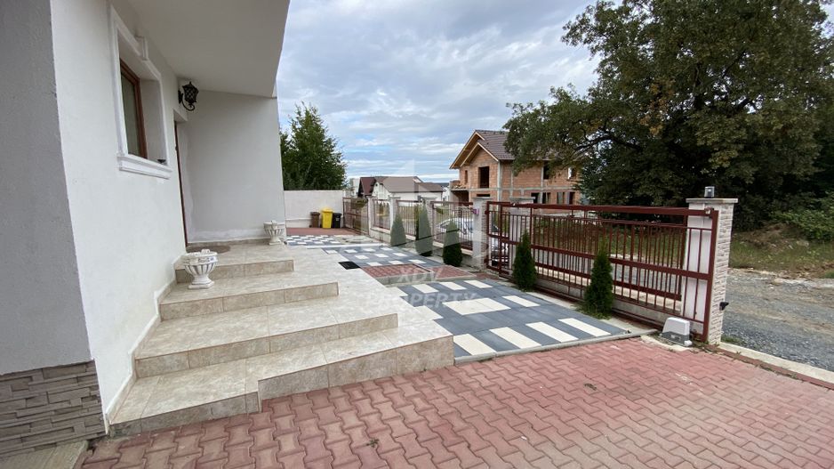 Vila  Frumoasa , Sibiu ,6 camere , 5 Bai , mobilata ,utilata - Poză 22