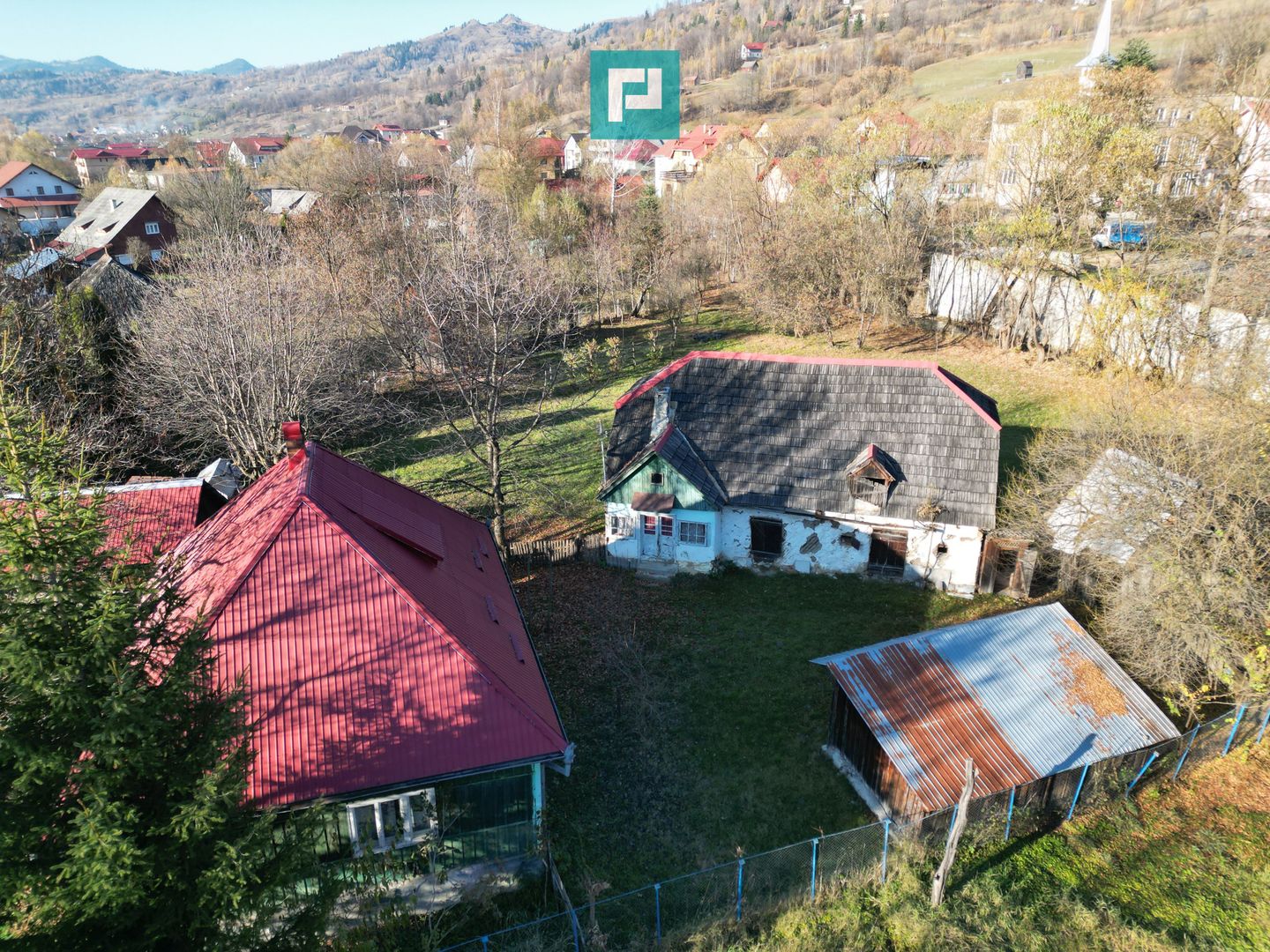 Casă de lemn, cu teren în Borșa - Poză 11