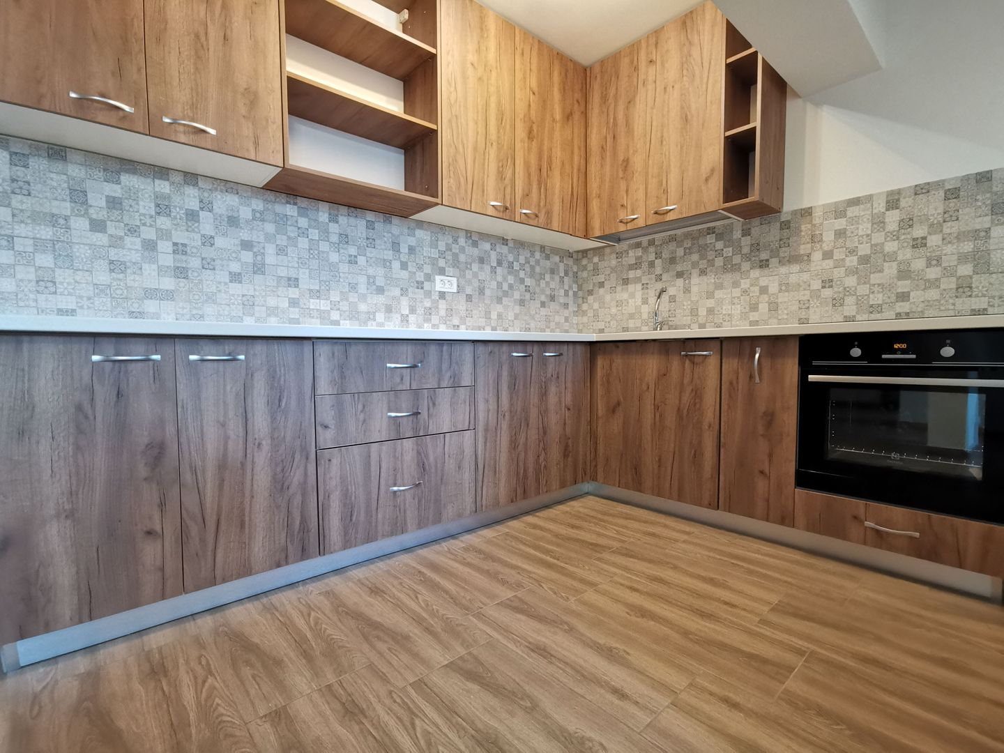 2 camere renovat complet | bloc ZEPTER - Poză 2