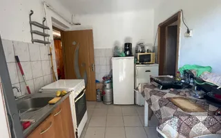 Casa cu 2 apartamente zona Mehala - Poză 20