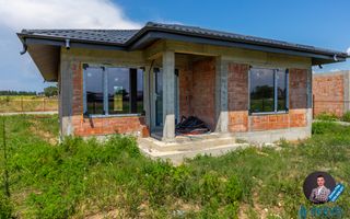 Casă/Vilă nouă de vânzare în Lilieci, Bacău - Poză 17