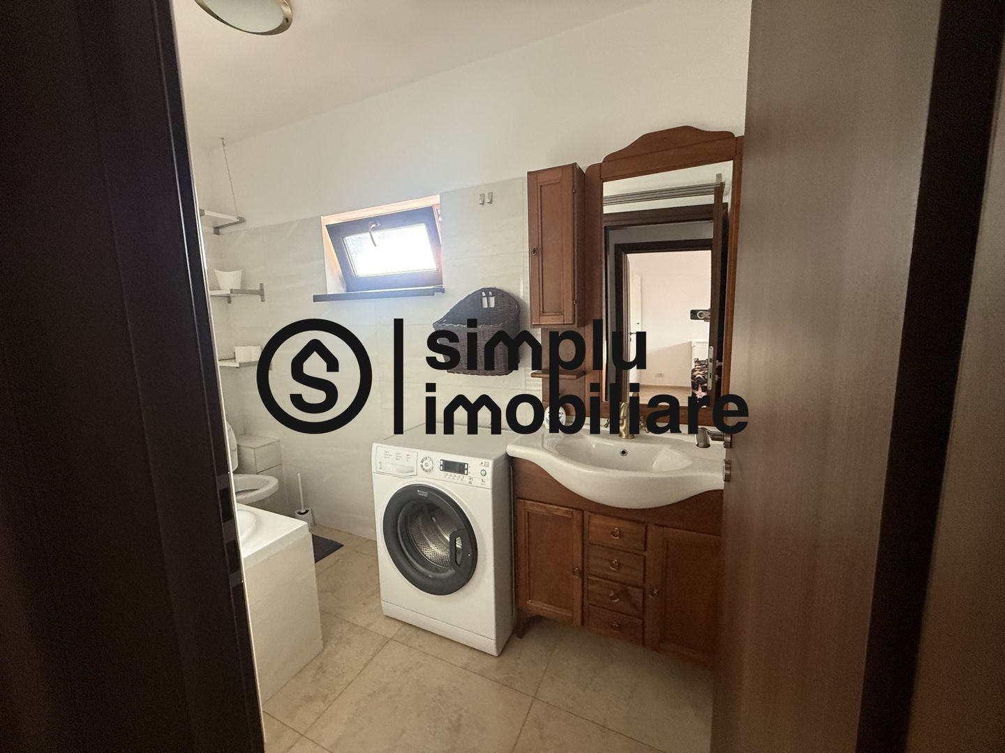 Casa centrala zona Siloz P+M - Poză 14