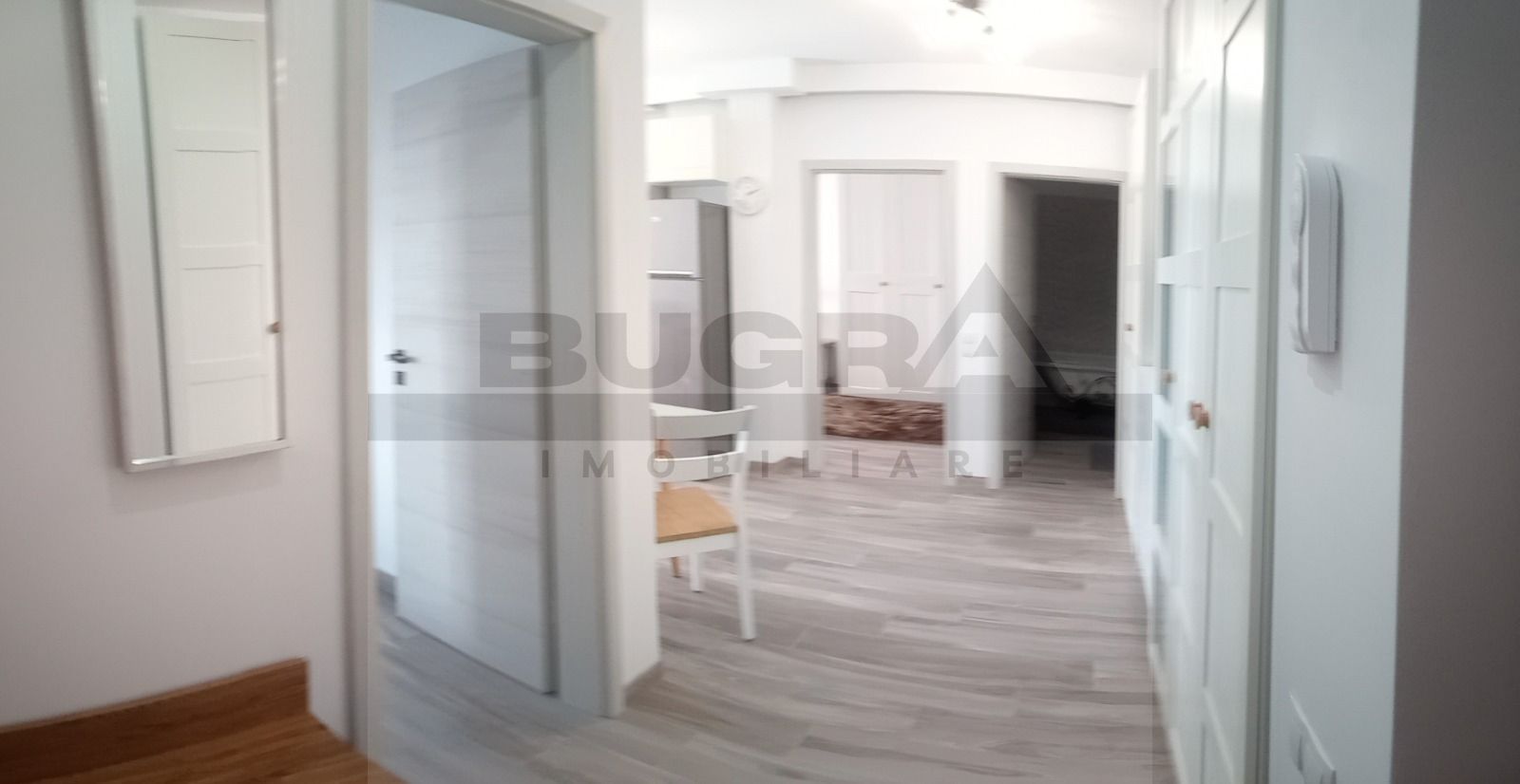 Apartament de 2 camere, 55mp, decomandat, parcare, zona Metro - Poză 6