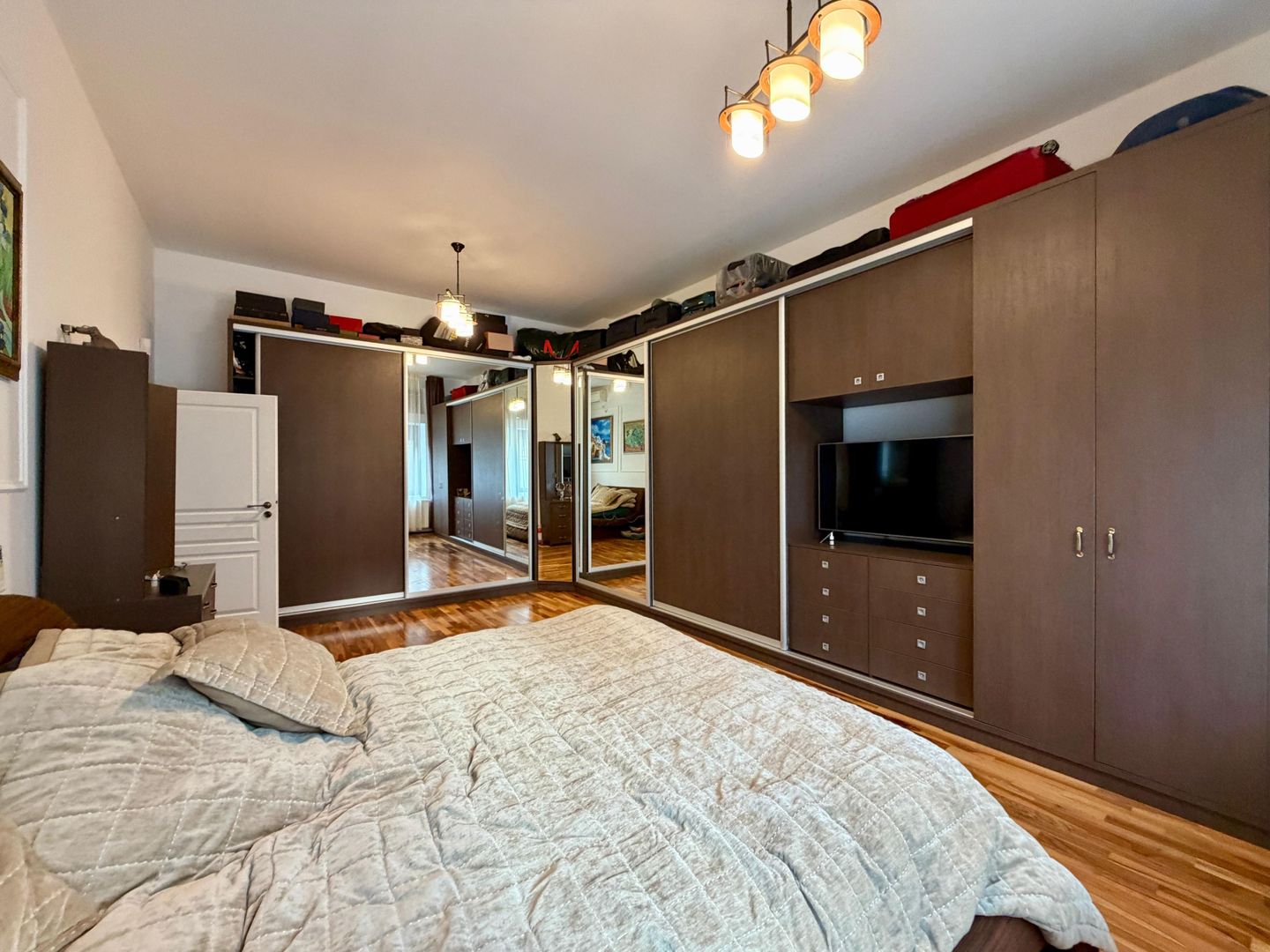 Apartament deosebit - et 1 în vilă interbelică - renovat  Gradina Icoanei - Poză 7