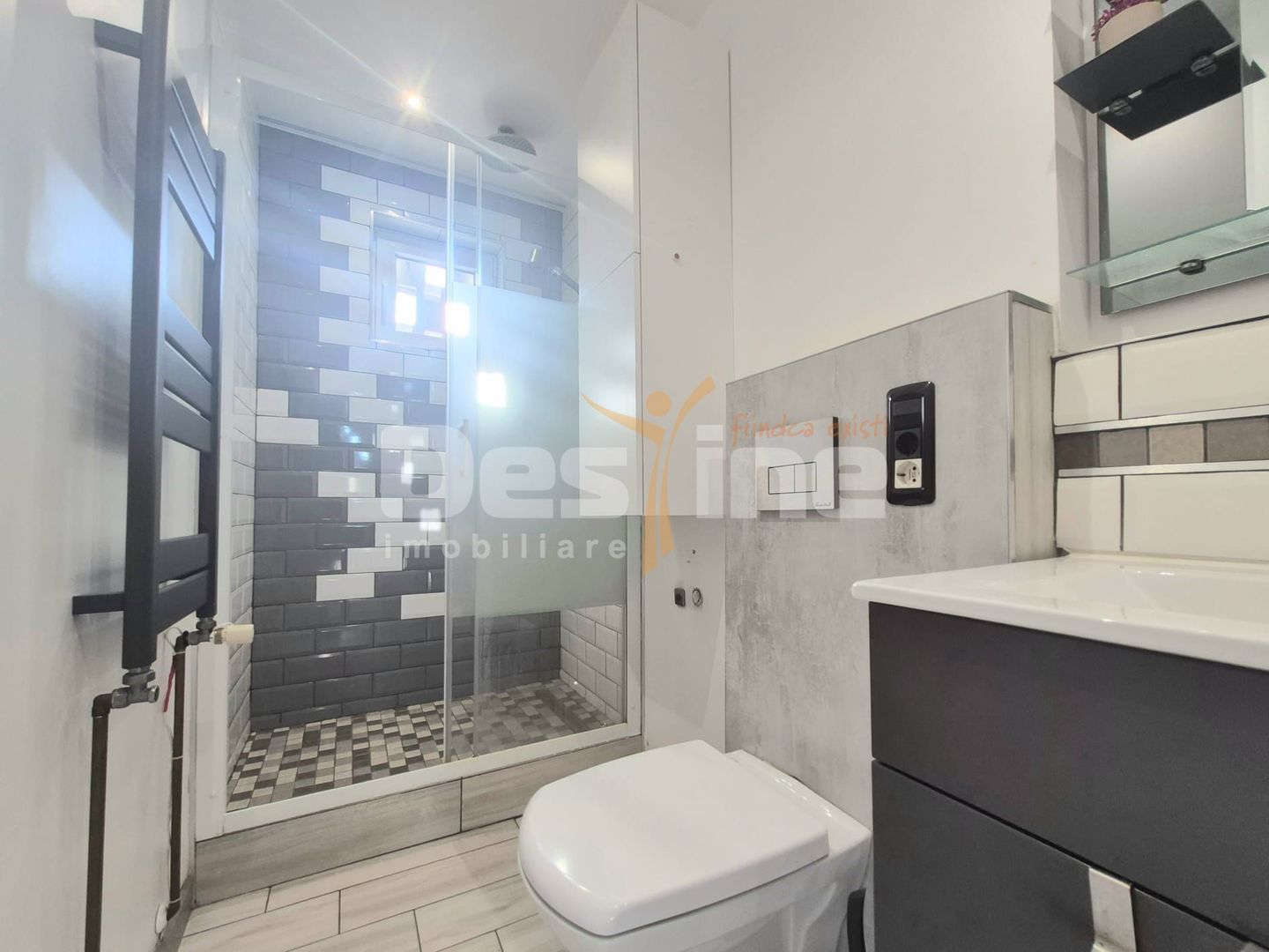 De închiriat apartament 2 camere- Zona Tomis Nord - Poză 9