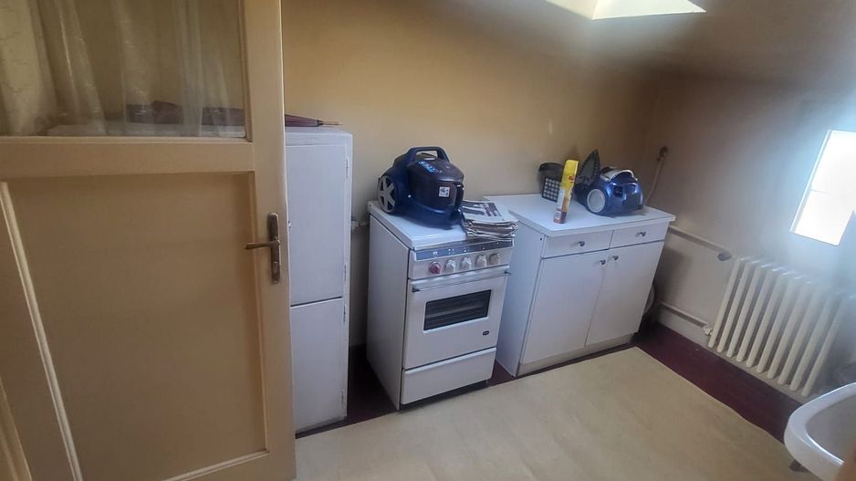 Vanzare Casa vintage 4 camere, curte proprie, centrala, garaj , Vatra Luminoasa - Poză 13