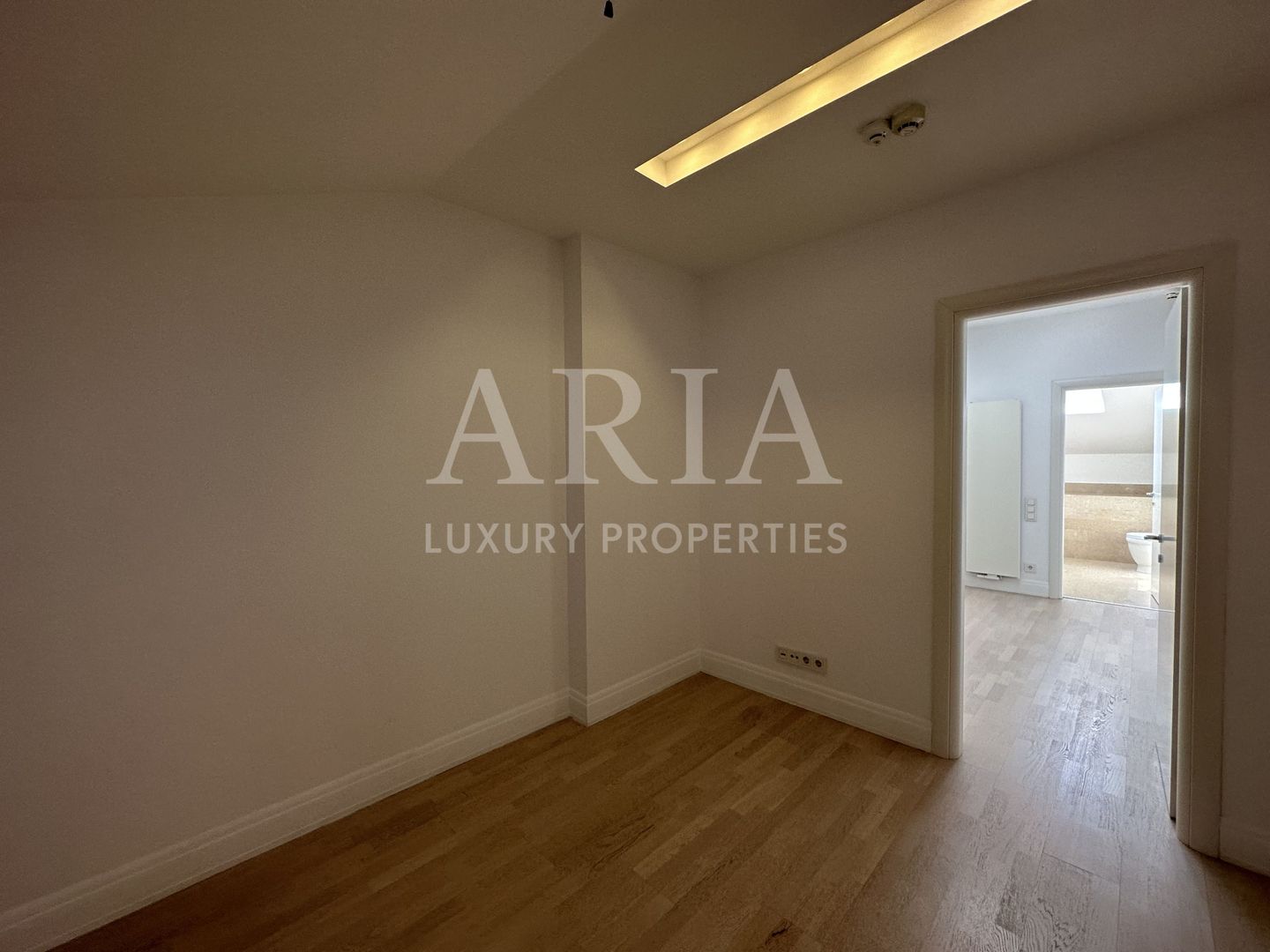 OXFORD GARDENS -  LUXURY GATED COMMUNITY - POOL - TENNIS COURT - PLAYGROUND - Poză 15