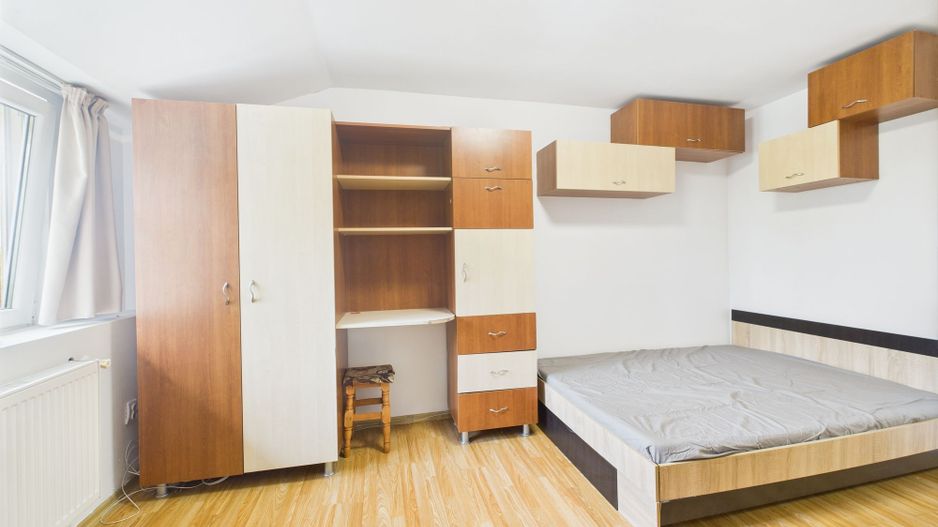 Garsonieră mobilată, utilată, investiție ideală! - Poză 1