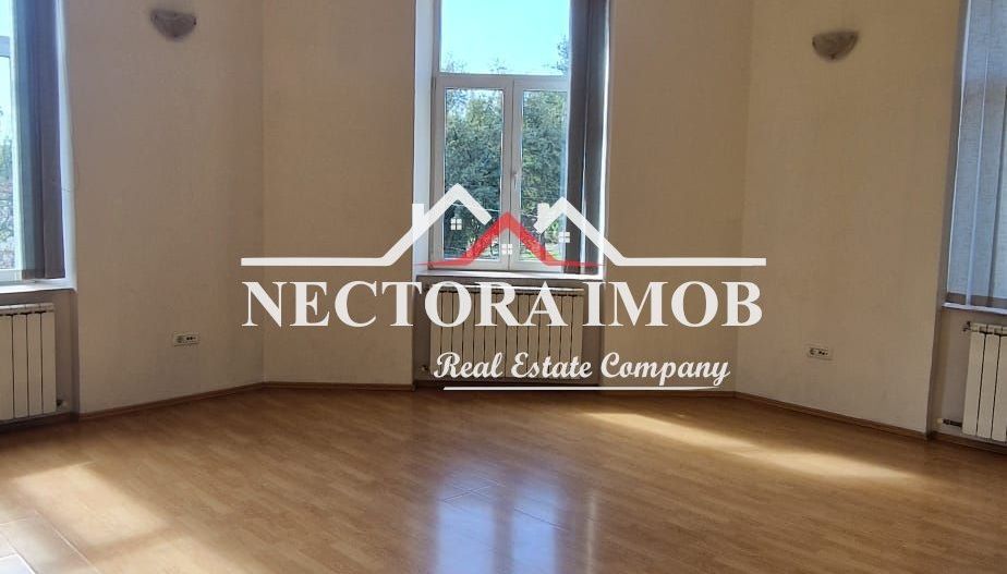 NECTORA IMOB-Apartament Ultracentral langa Medicina/Gojdu, 99 mp,inalt - Poză 4