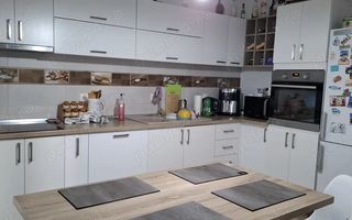 Casa modernă de vânzare - zona Sud - Poză 3