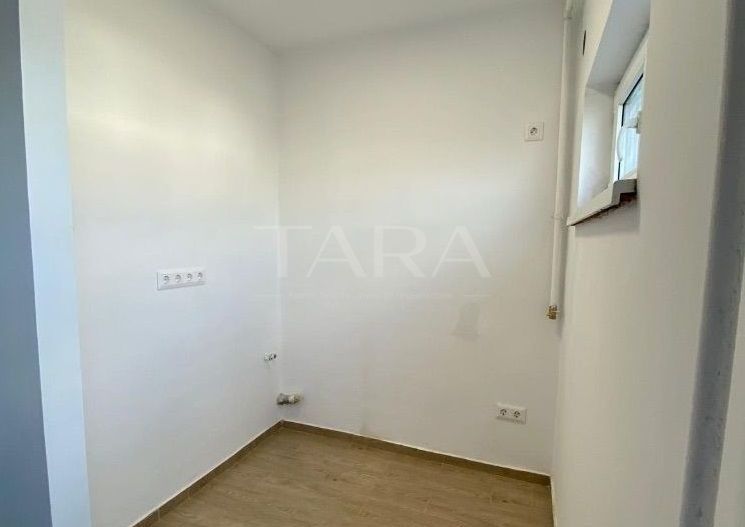 Oferim spre vanzare garsoniera-Dambul Rotund - Poză 3