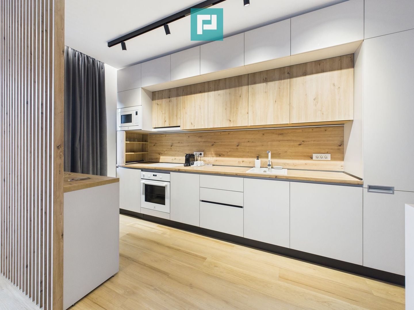 Apartament spațios, vedere și facilități premium - Poză 27