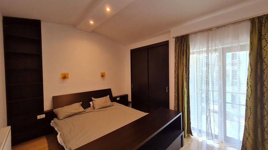 Apartament generos de închiriat zona Lipovei - Poză 10