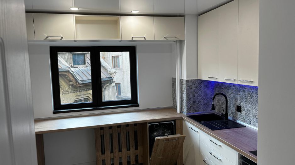 4 camere renovat | vedere fântâni Unirii | Bibescu Vodă | 106 mp - Poză 27
