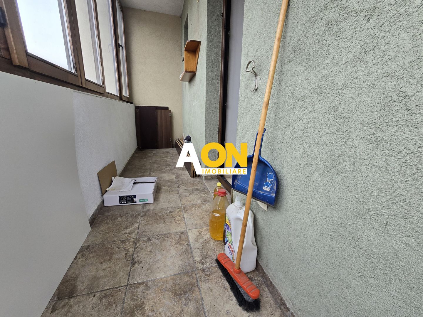 Apartament 2 Camere Cetate Decomandat Bloc Nou, Etaj 3 cu Lift - Poză 9