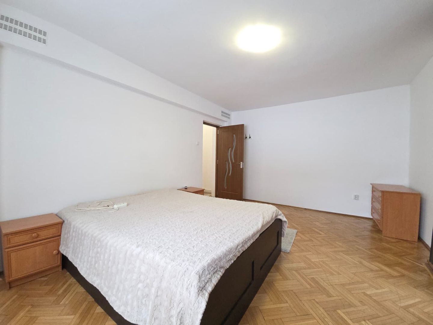 3 camere | Calea Victoriei | Str Gina Patrichi | COMISION 0 - Poză 2