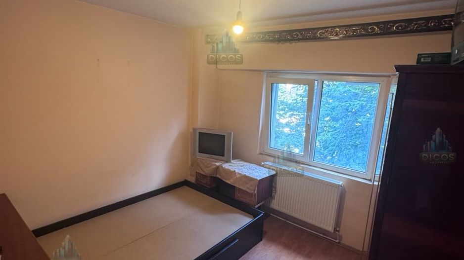 Apartament 3 camere de vânzare – Zona Centrală - Poză 16