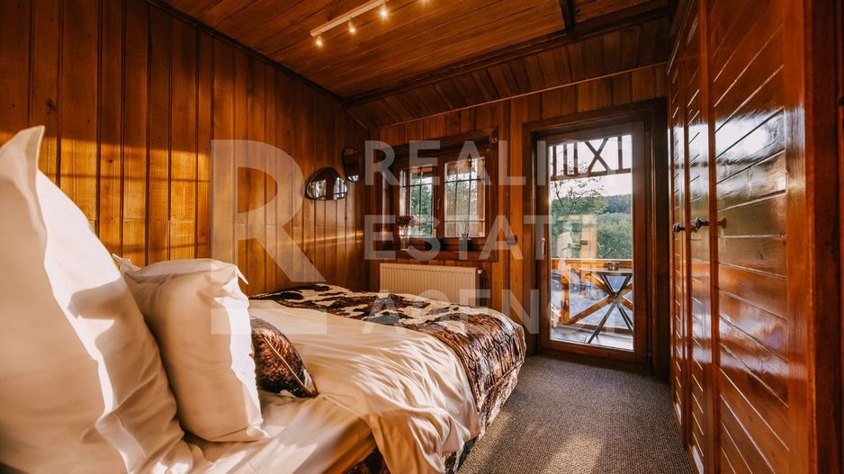 Boutique Luxury Retreat + Restaurant, Prahova - Poză 8
